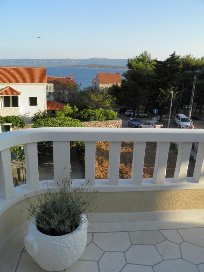 Apartments Marcic Бол Екстериор снимка